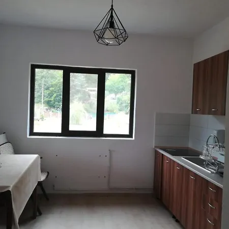 Casa Colt De Rai Ogradena
