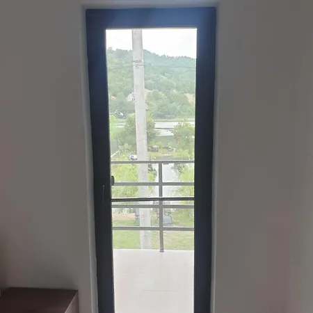 Casa Colt De Rai Ogradena