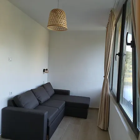 Casa Colt De Rai Homestay Ogradena