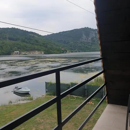 Casa Colt De Rai Homestay Ogradena